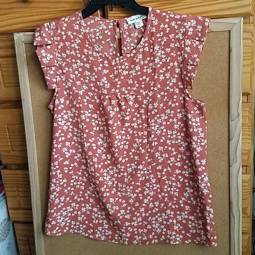 Womens tank top blouse medium